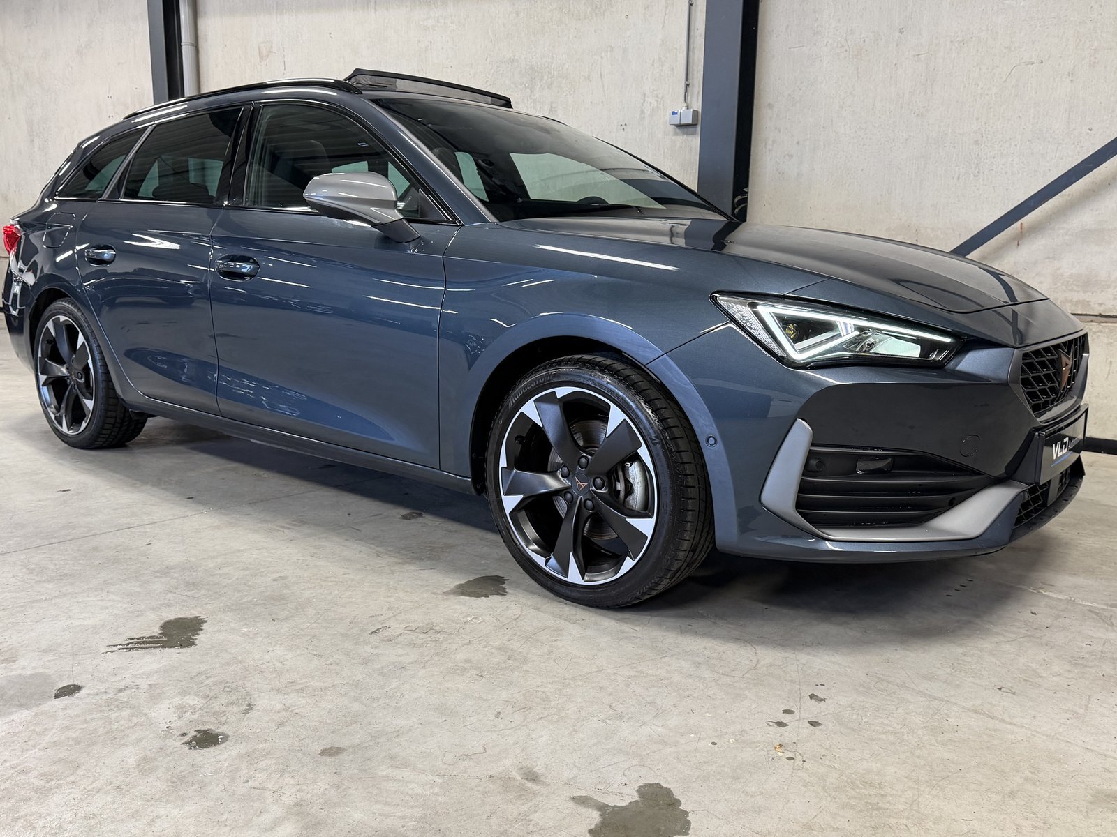 Cupra Leon bij VLD Automotive